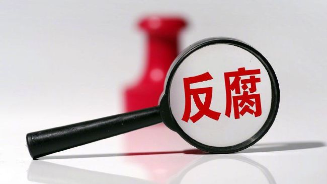 阿图尔-蒂特（雷恩）：2000年5月25日出生，合同在2027年6月到期。